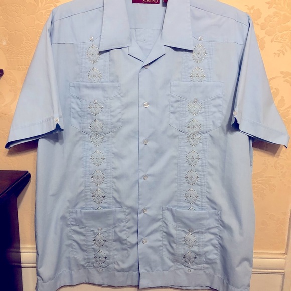 Blue man’s shirt in very good condition .Size L - cotton and polyester - Picture 1 of 2